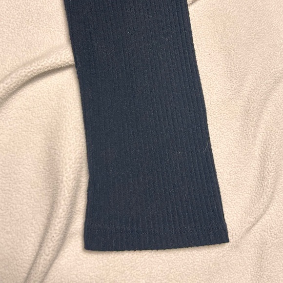 Black ribbed wrap style long sleeve - Picture 4 of 8